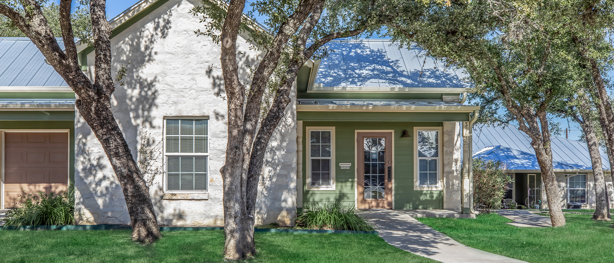 Creek View Apartments in Johnson City, TX